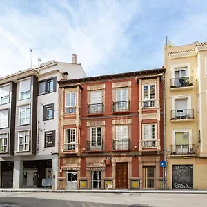 apartamento-jacaranda-malaga.hotelsinnerja.org/
